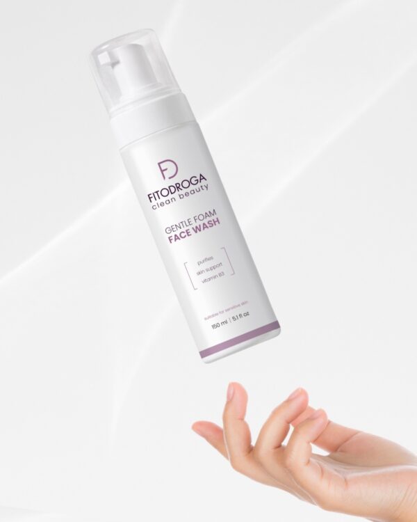 Vitamin B3 Gentle Facial Foam Wash - Image 3